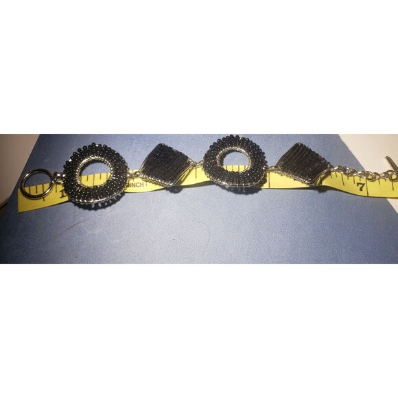 Geometric Memphis Style black and silver multi-beaded bracelet - Picture 4 of 4